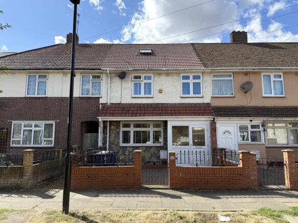 House in Northolt