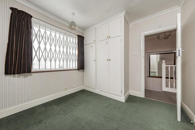 Whitby Road, Ruislip photo 4