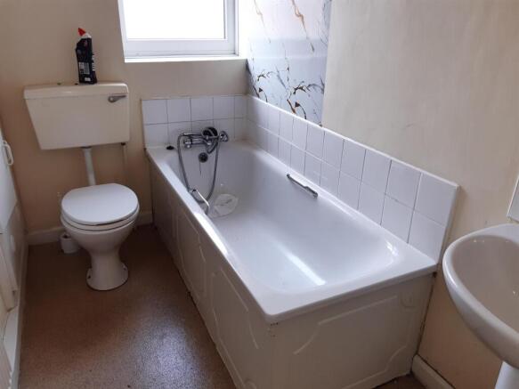 2 bed Terraced for sale Image 4