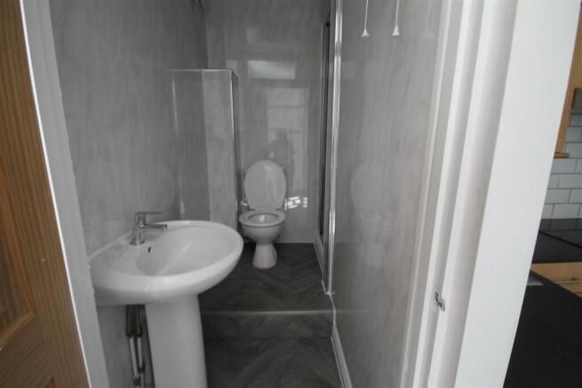 Shower Room.JPG