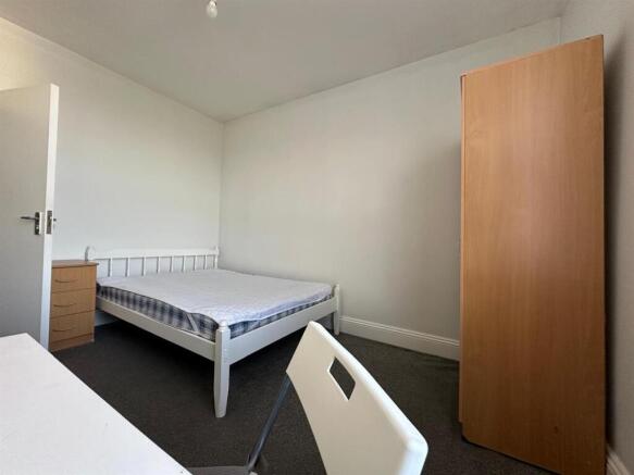 Bed1.1.jpg