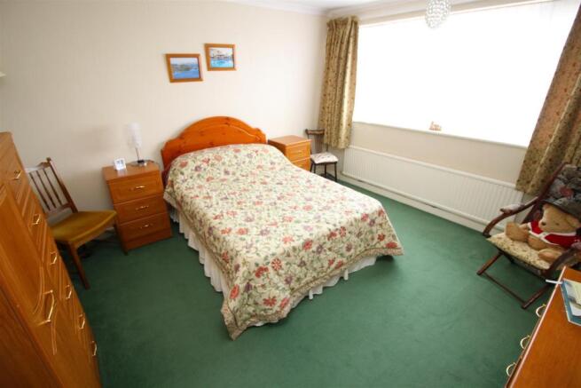 31 Bed 2.JPG