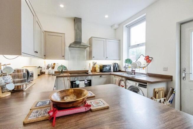 4 bed Terraced for sale Image 7