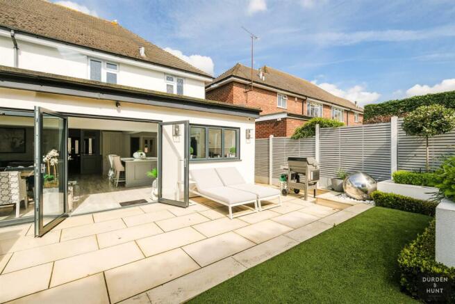 lyndhurst rise-48_1.jpg