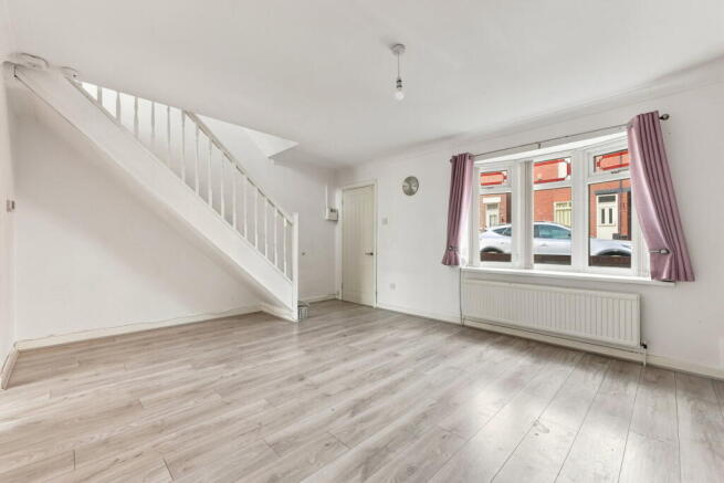 3 bed Semi-Detached for sale Image 6