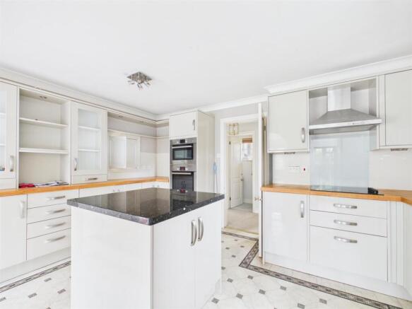 Kitchen/Breakfast Room