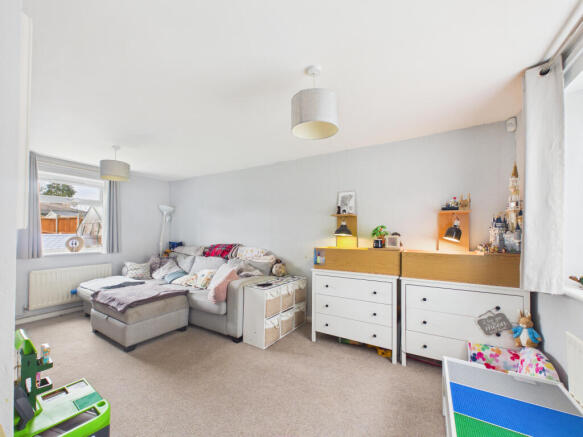 CAM02536G0-PR0073-STILL013