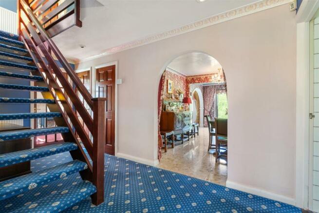 Hallway To Dining Room