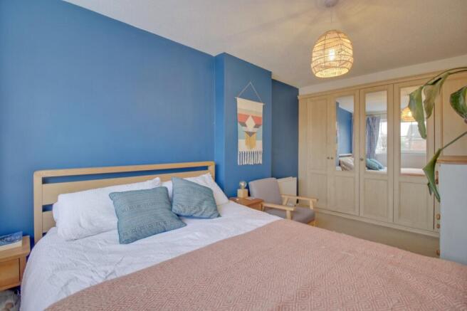 3 bed Semi-Detached for sale Image 12