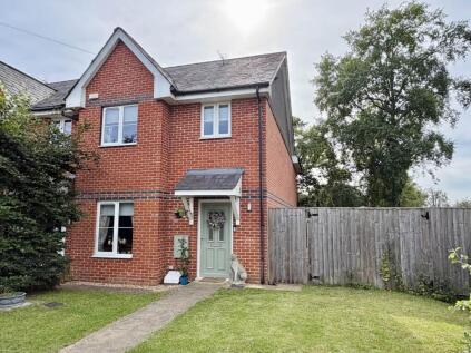 Summit House Close, Woodcote