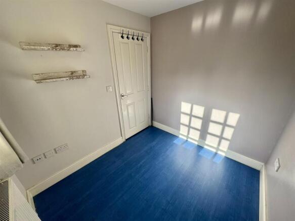 Bedroom 3 (1/2)