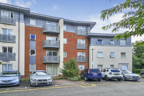 6, Stanton House, Coxhill Way, Aylesbury HP21 8FW