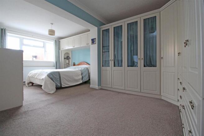 Master Bedroom.jpg