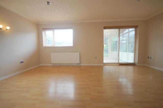 Lounge / Dining Room