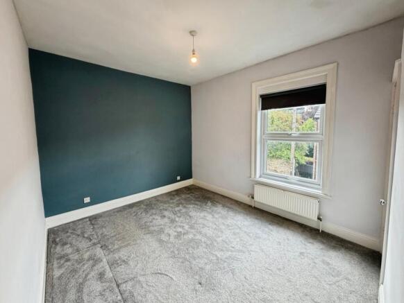 2 bed Terraced to rent Image 11