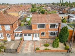 121, Anthea Drive, Huntington, York YO31 9DQ