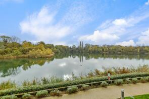 Flat 3, 15 Burtonshaw Court, Twelve Acres Road, Snodland ME6 5FQ