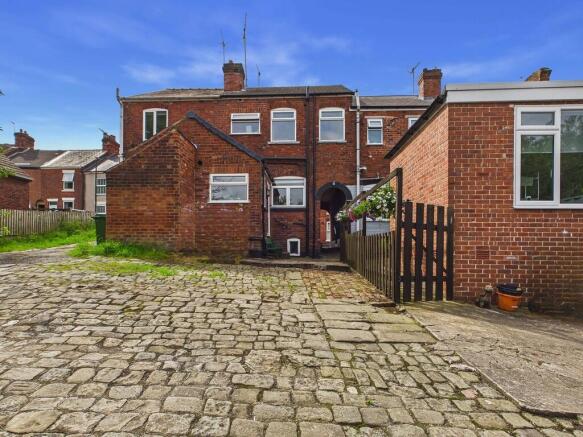 Valley Road, Spital photo 4