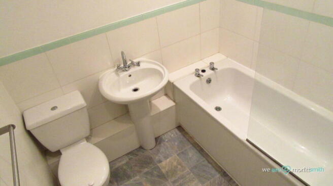 2 bed Apartment to rent Image 12