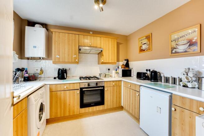 6 Barth Close, Corby-13.jpg