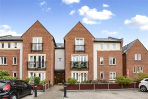 93, Gilbert Scott Court, Amersham HP7 0AR