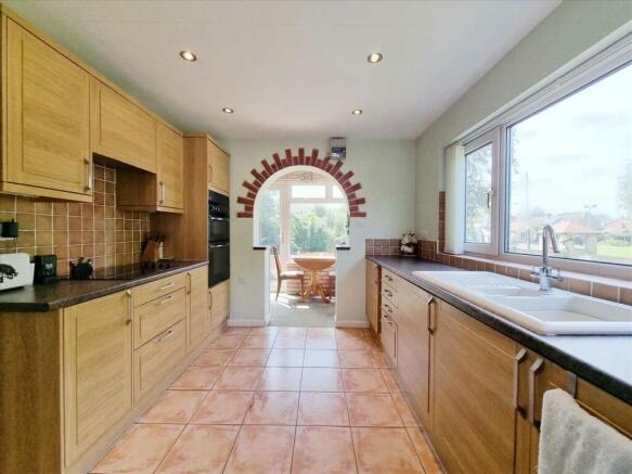 Kitchen: