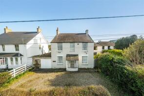 Knowle Lodge, Deal Road, Worth CT14 0BG