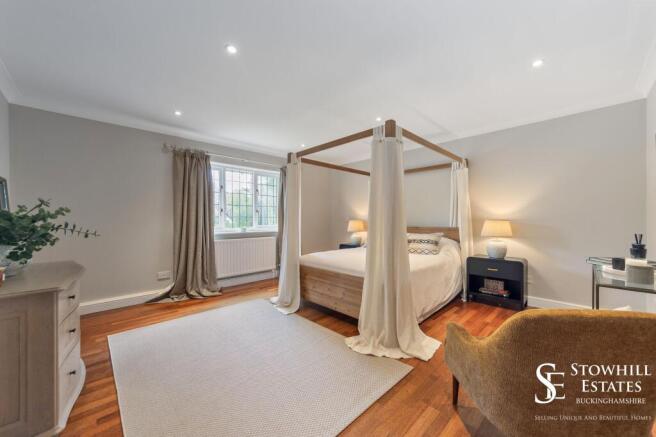 Principal bedroom