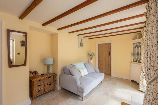 The Willows-Garden Room B.jpg