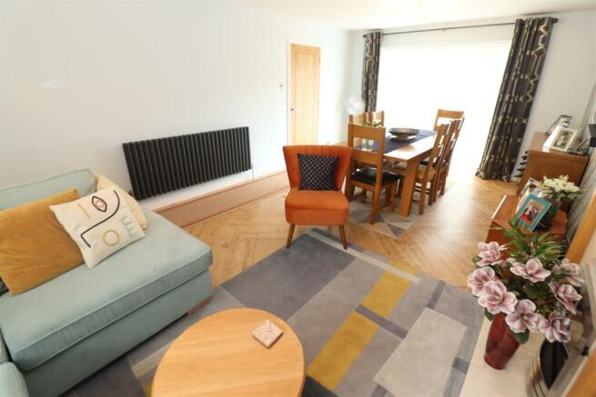 Lounge / Dining Room