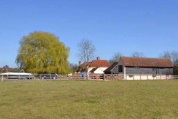 Photo 3