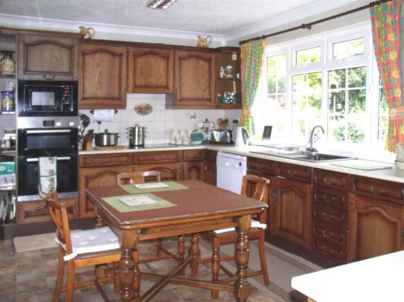 BREAKFAST KITCHEN