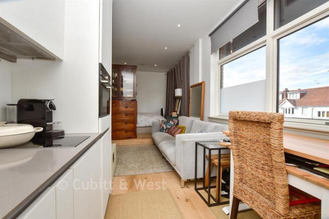 Kitchen / Studio