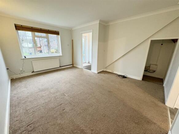 LIVING RM.jpg