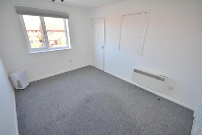 Bedroom 1.JPG