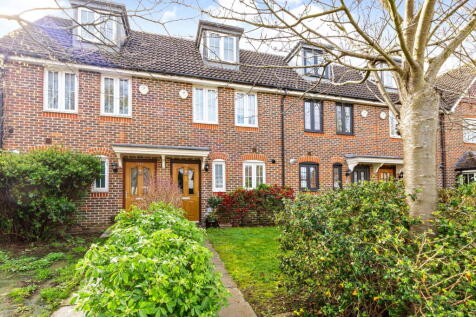 Langley Avenue, Worcester Park, Surrey, KT4 8PD