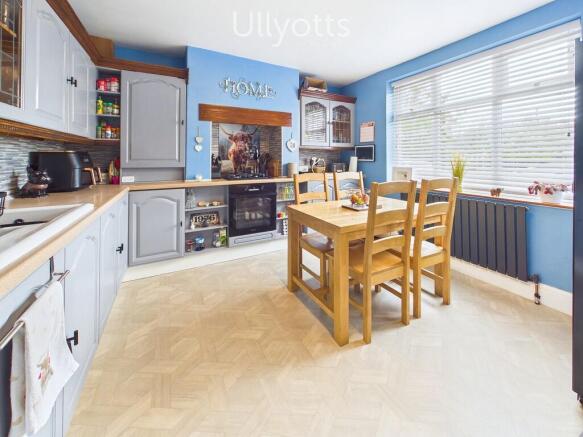 3 bed Detached for sale Image 6