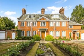 27, Davenham Avenue, Northwood HA6 3HW