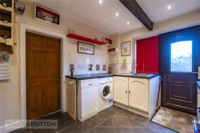 3 bed Semi-Detached for sale Image 8