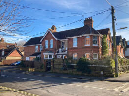 2, 2 Gordon House, Empress Road, Lyndhurst SO43 7AE
