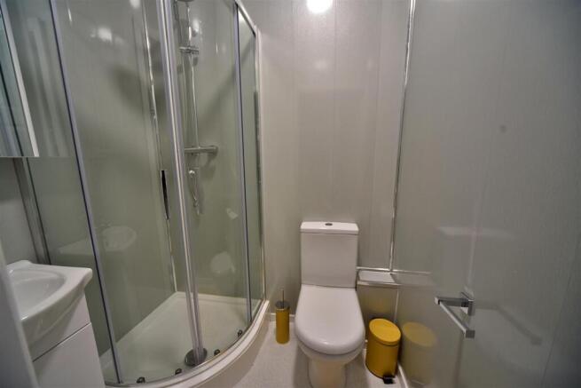 1 bed Apartment to rent Image 7
