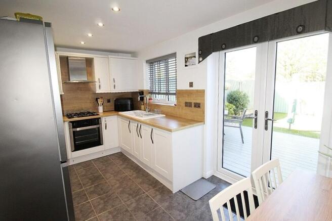 3 bed Town House for sale Image 7