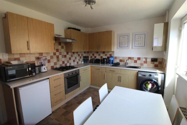 kitchen 1.JPG