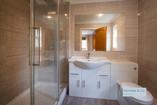 Bedroom Two En-suite