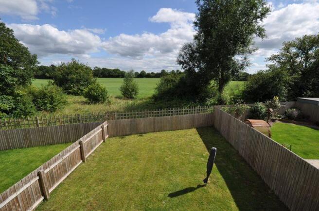 Rear Garden & View