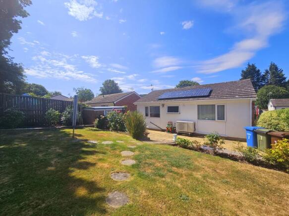 2 bed Detached Bungalow for sale Image 10
