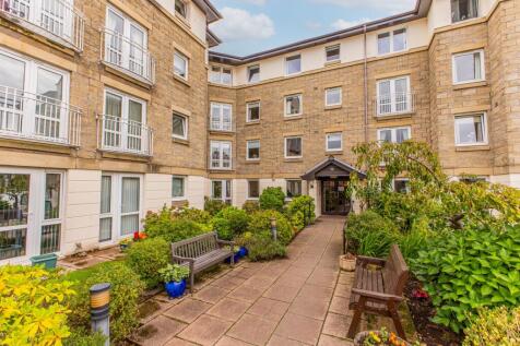 North William Street, Knights Court, PH1