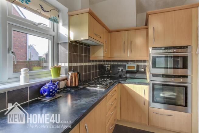 KITCHEN: