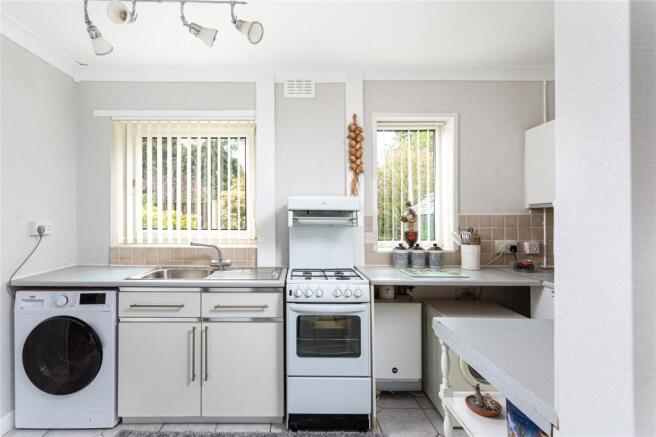 3 bed Semi-Detached for sale Image 9