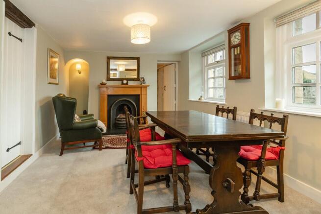4 bed Detached for sale Image 7